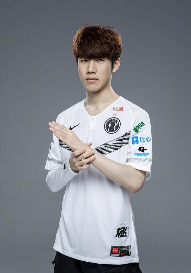 手机马桶人入侵《PUBG》，勇闯破镜米拉玛