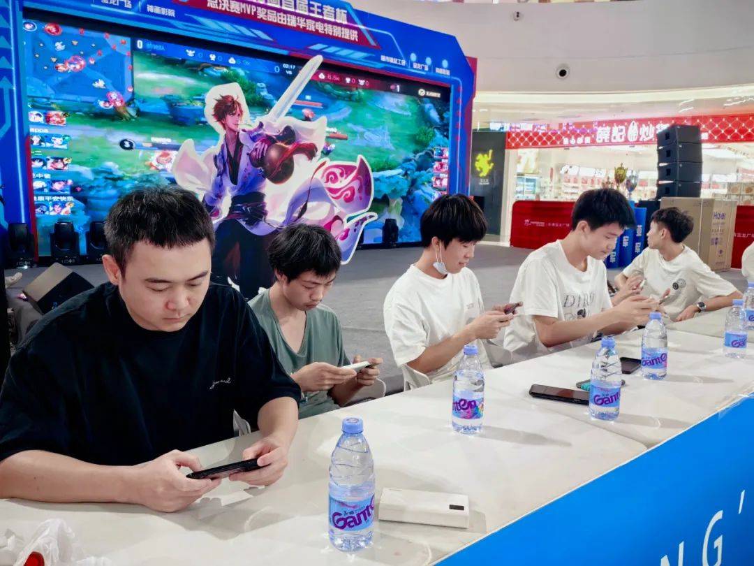 Team WE 官方：前 EDward Gaming 和 Invictus Gaming 的支持者 Vampire 加入团队