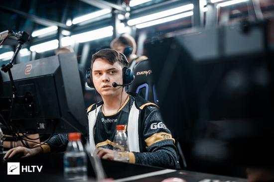 Liquid 以 2-1 战胜 3DMAX ，成功晋级 ESL Pro League S21 季后赛。