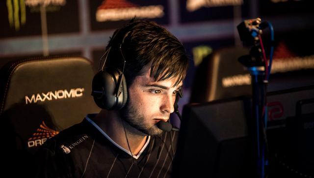 CoreJJ因没拿到绿卡 无法与Hans sama同时出战